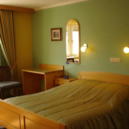 Charme - Lindenhof Hotel 3*