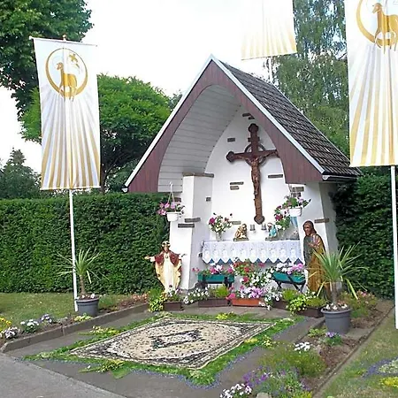 Charme - Lindenhof Szálloda Wévercé