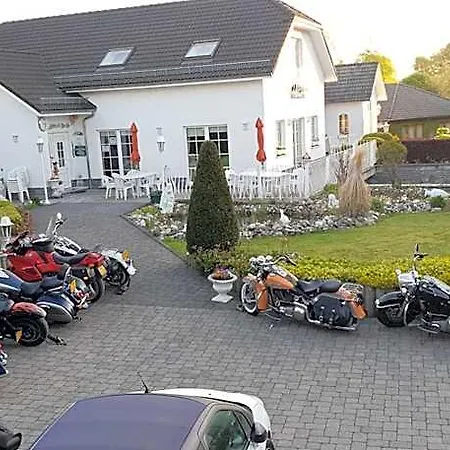 Charme - Lindenhof Szálloda 3*