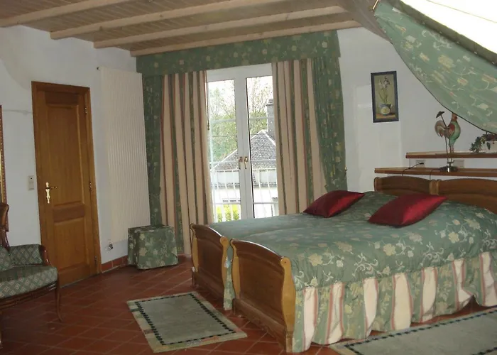 Charme - Lindenhof Hotel Wévercé